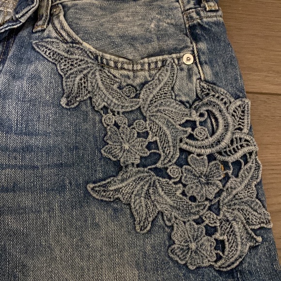 H&M Denim Boyfriend Jeans (Size 25) - Picture 4 of 9